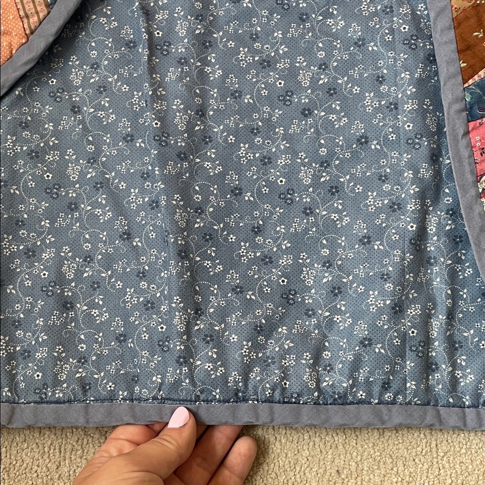 Colorful Patchwork Vest - Picture 2 of 4